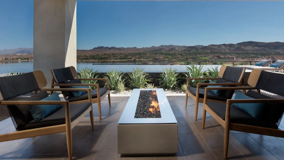 Five U.S. Homes Fit for Stargazing Enthusiasts