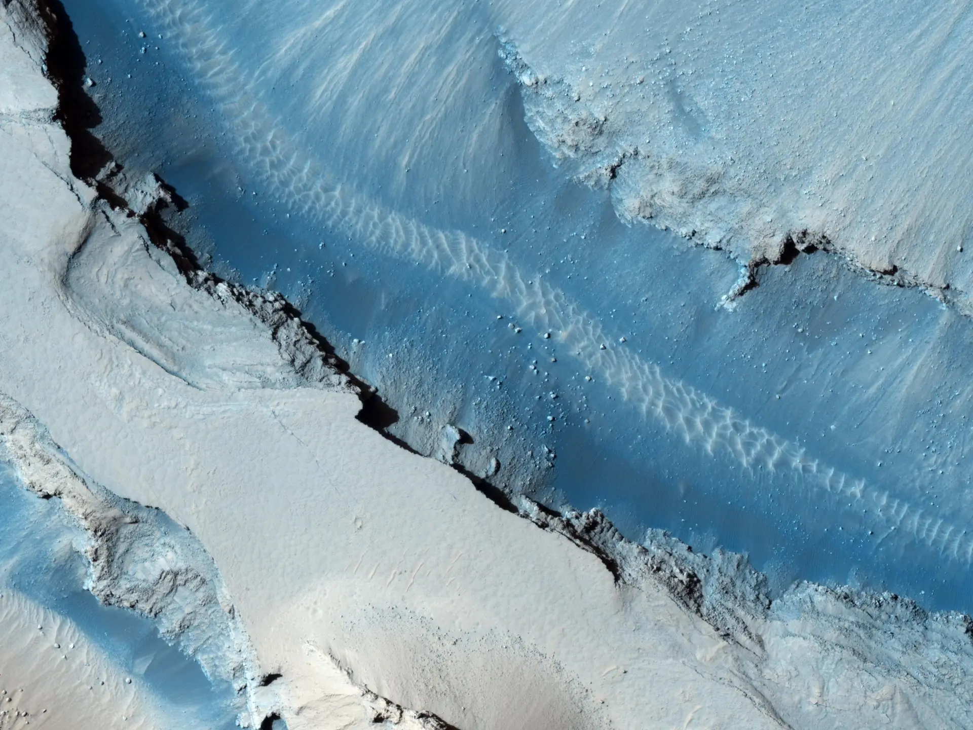 Meet Orpheus - A Hopper Mission Built To Hunt For Life In Martian Volcanoes