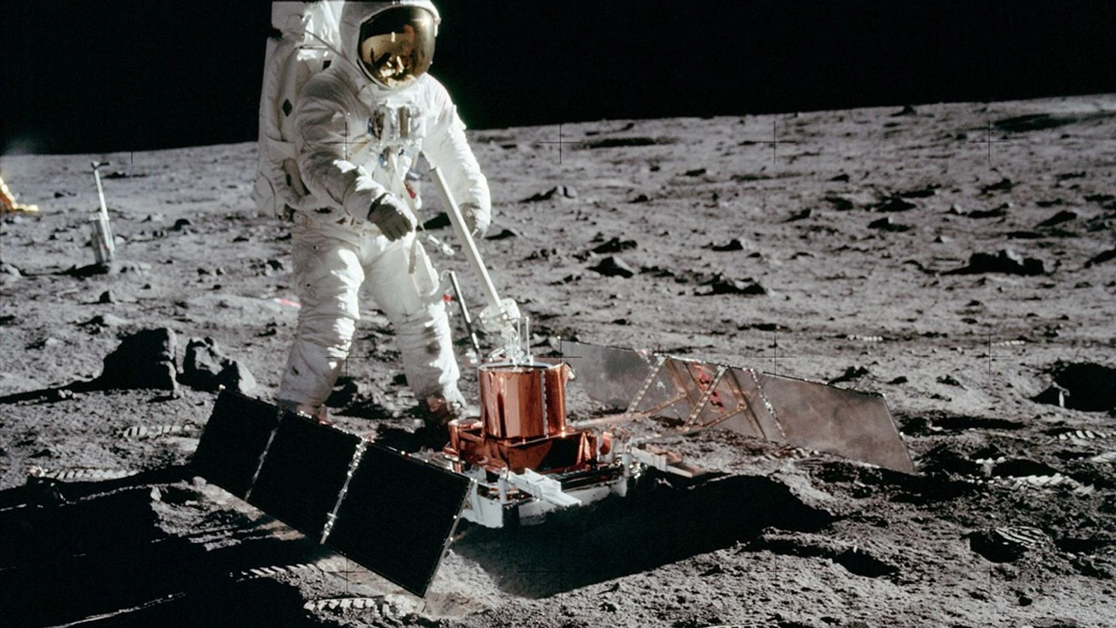 Optical Fiber Arrays May Unlock Mysteries Of The Moon’s Deep Interior